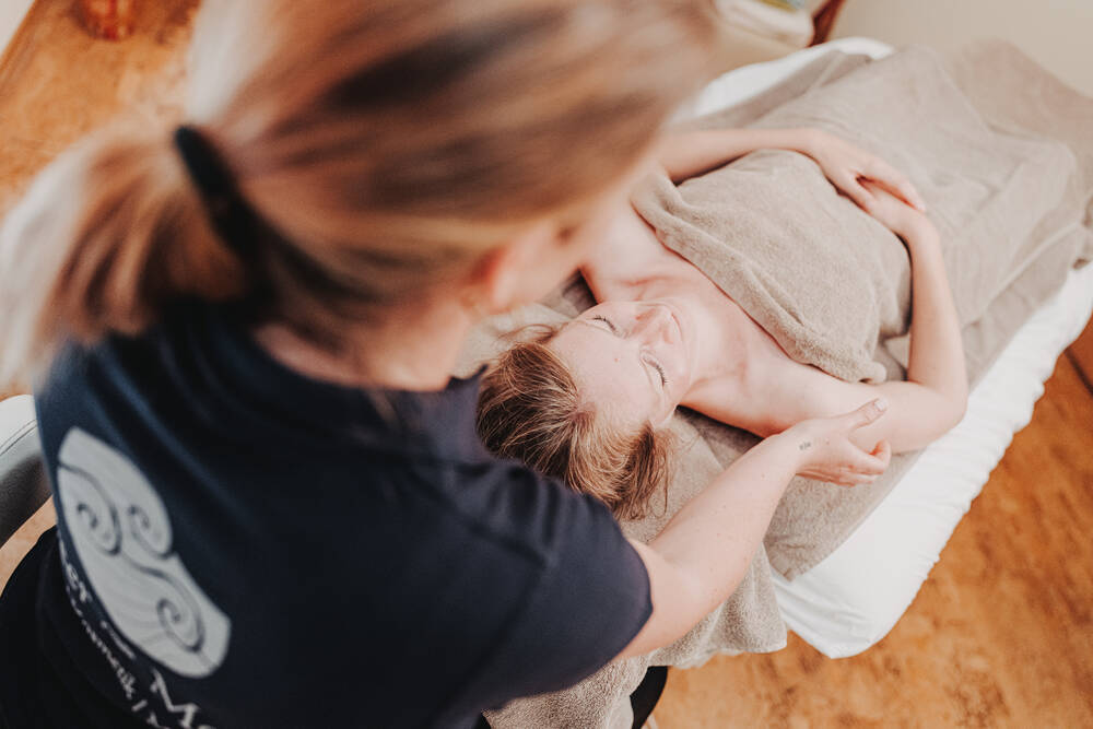 Aroma-Schulter-Nacken-Massage