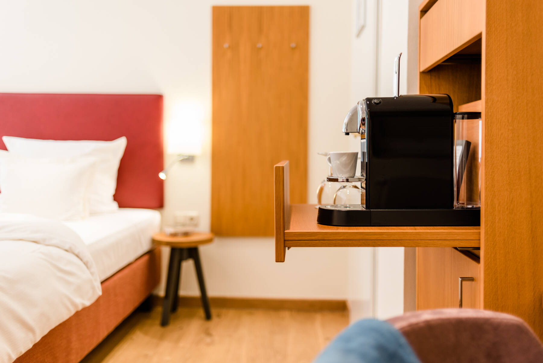 Superior-Zimmer cosy mit Doppelbett im Boutiquehotel Tides in Norden