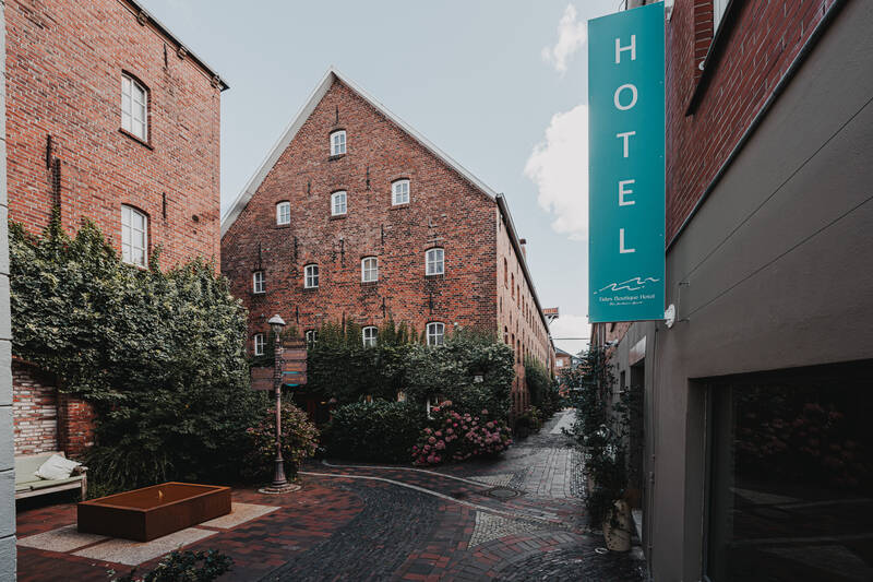 tides-boutique-hotel-stellt-insolvenzantrag-hotel-und-gastronomiebetrieb-werden-fortgefuehrt-s225322