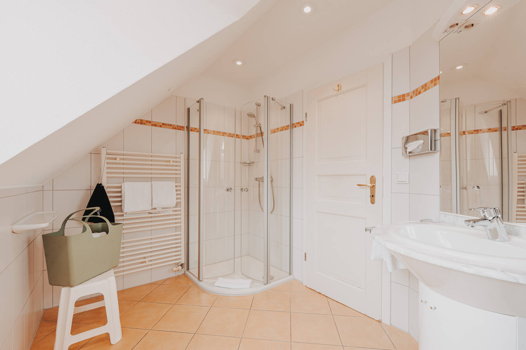 Economy-Zimmer classic im Boutiquehotel Tides in Norden, Ostfriesland